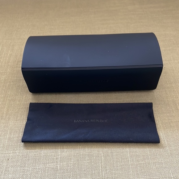 Banana Republic Sunglasses - Picture 3 of 3